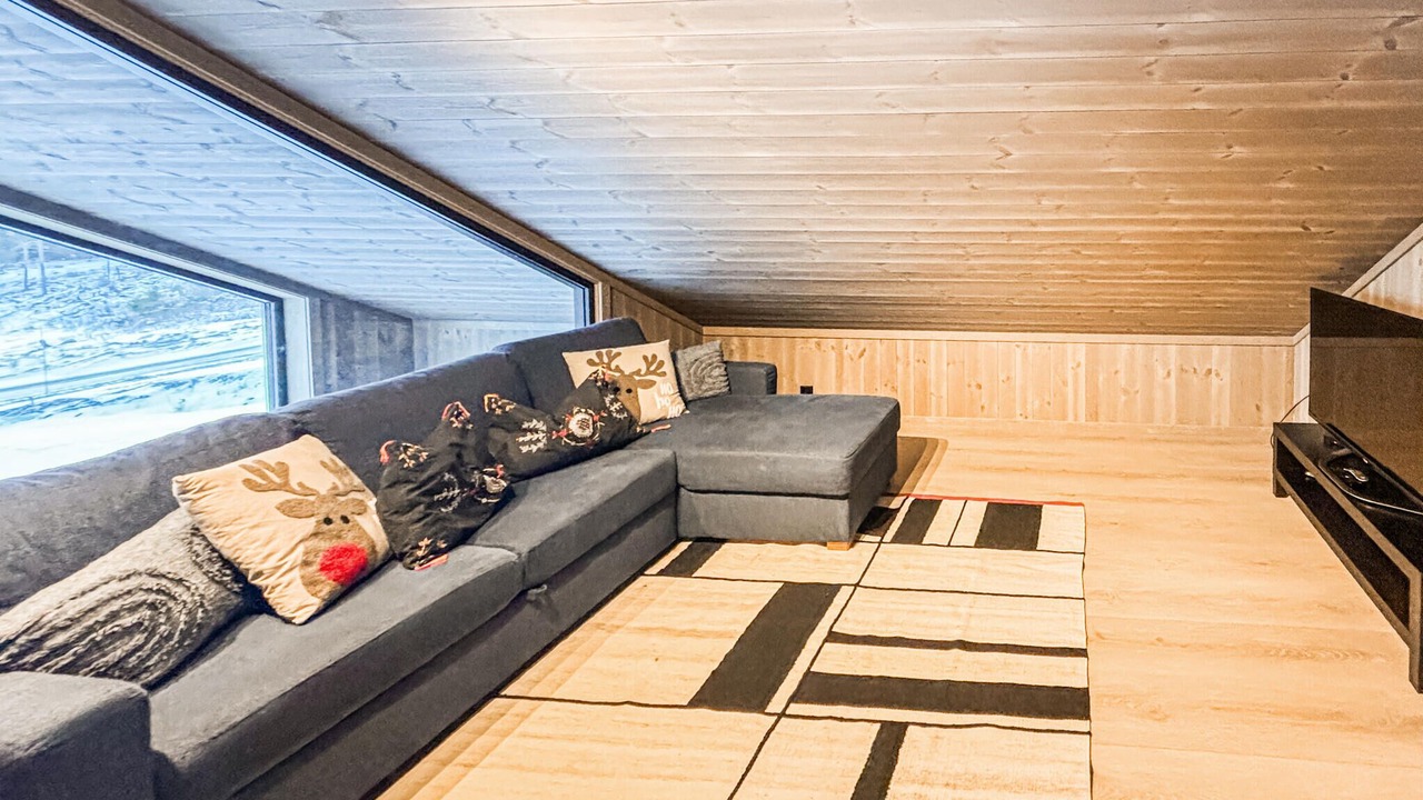 Photo of Bedroom in B