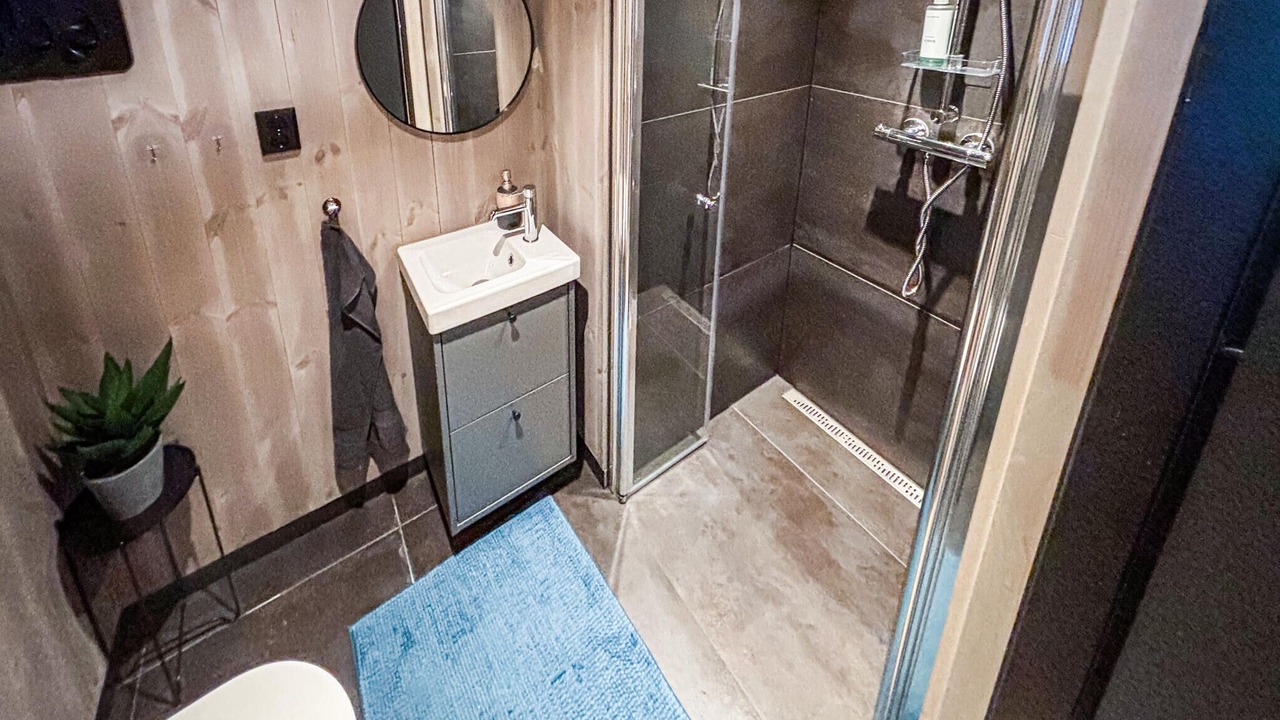 Photo of Bathroom in B