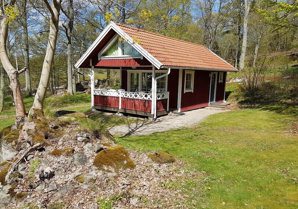 Photo of Buildings in Brakne-Hoby