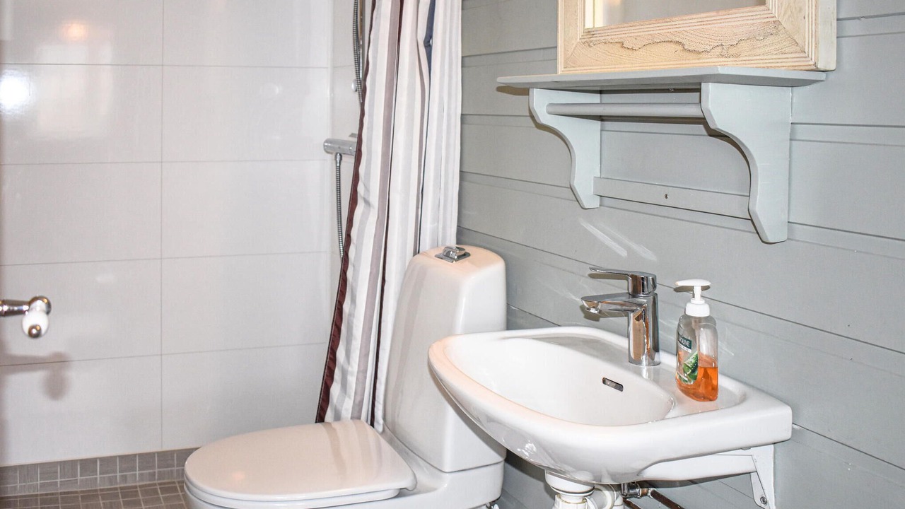 Photo of Bathroom in yer