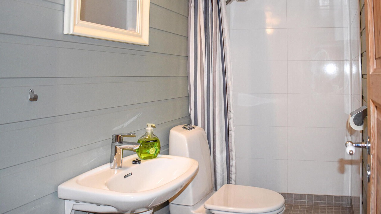 Photo of Bathroom in yer
