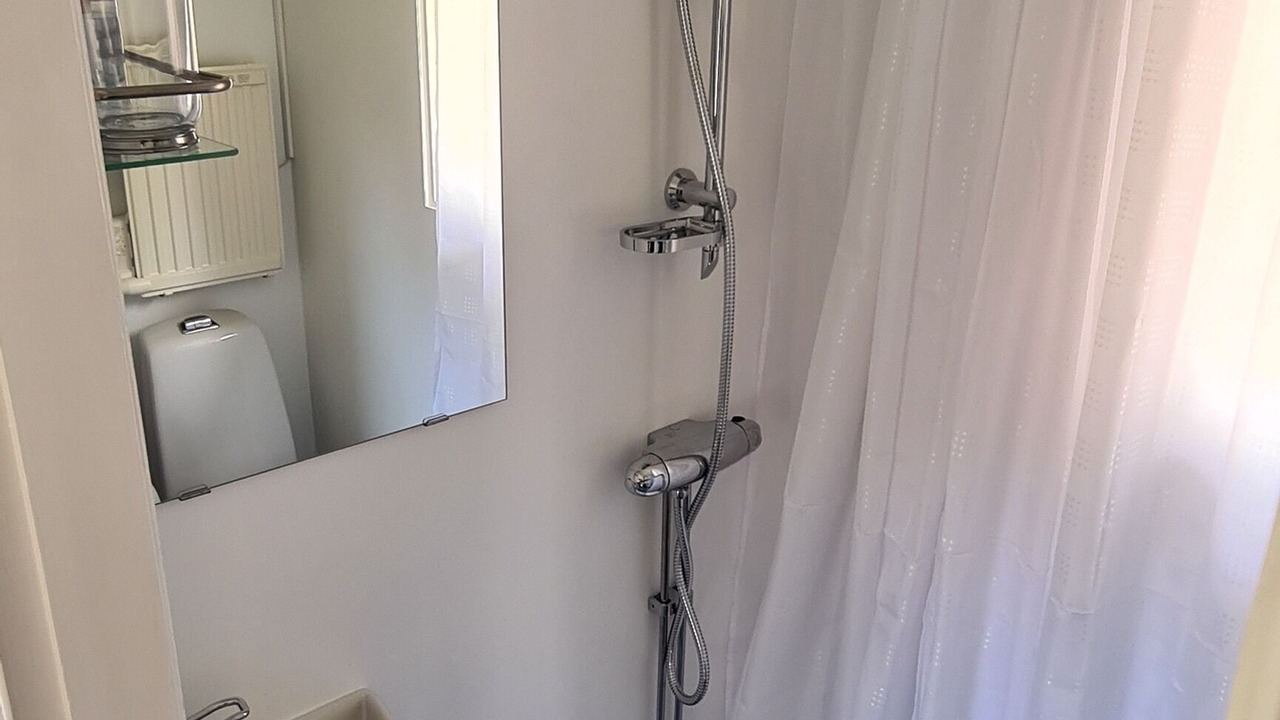 Photo of Bathroom in Mora