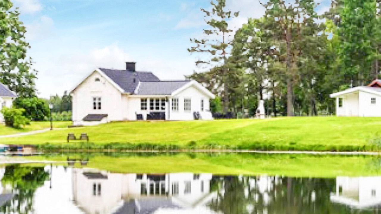 Photo of Outdoor in Asbro