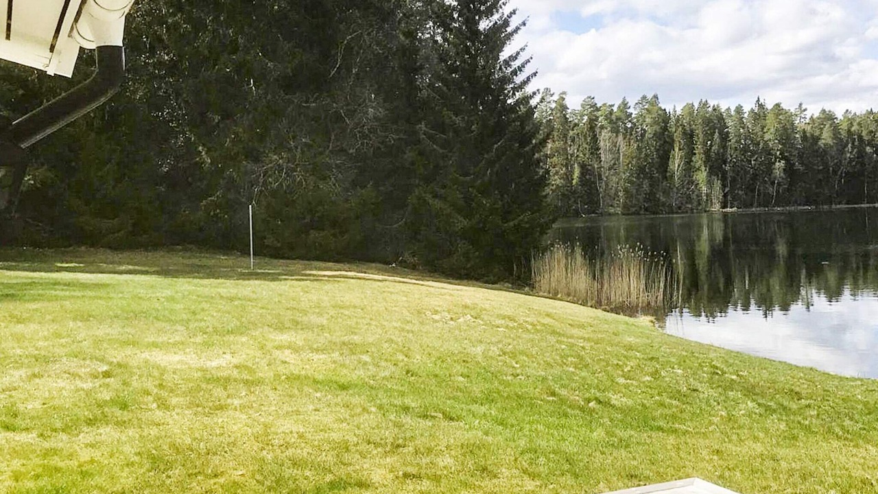 Photo of Outdoor in Asbro