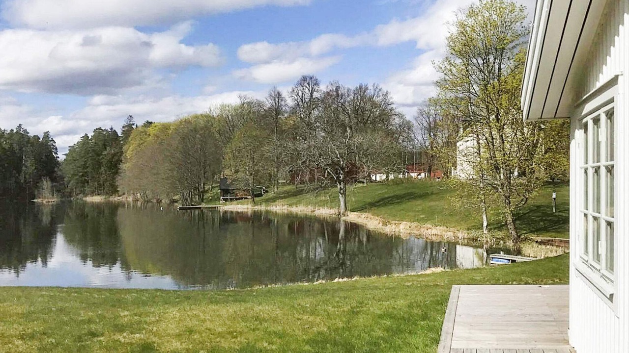 Photo of Outdoor in Asbro