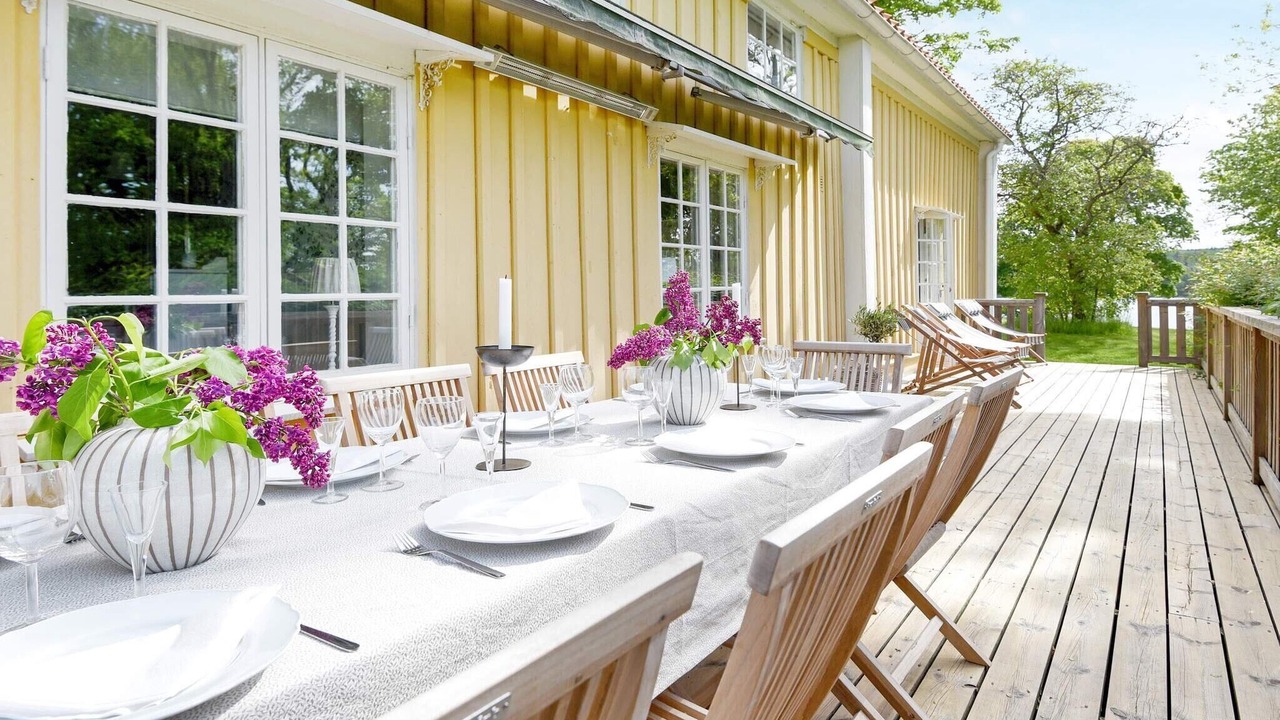 Photo of Outdoor in Hova