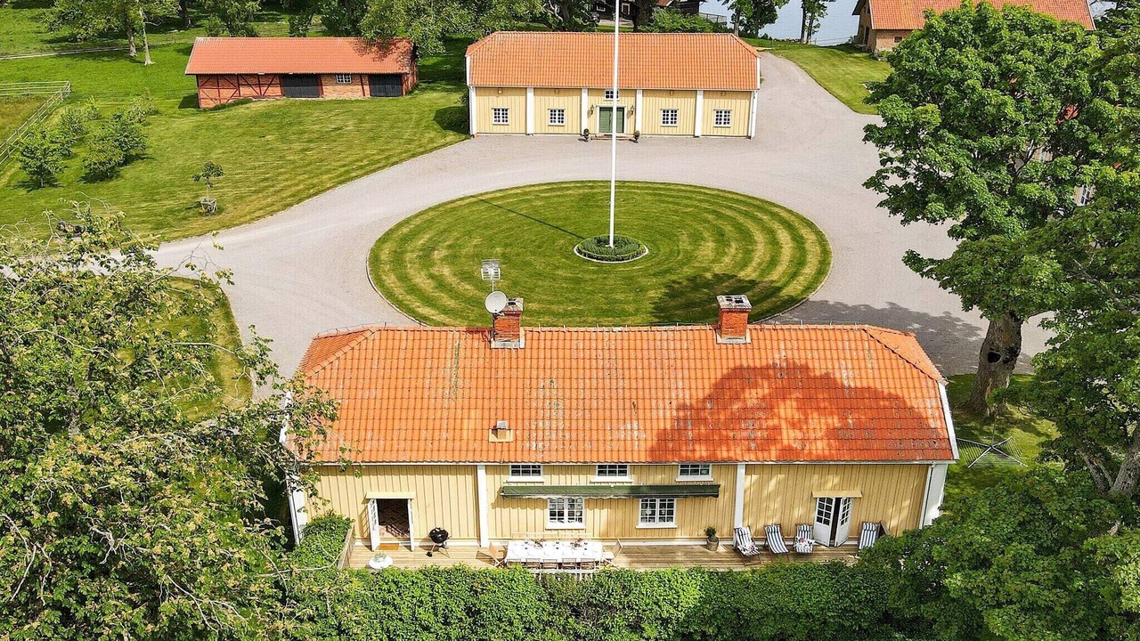 Photo of Outdoor in Hova