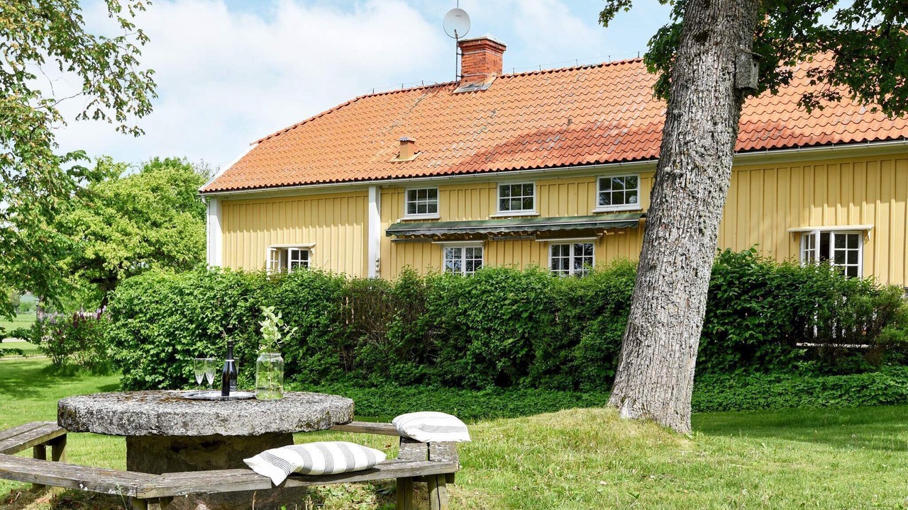 Photo of Outdoor in Hova