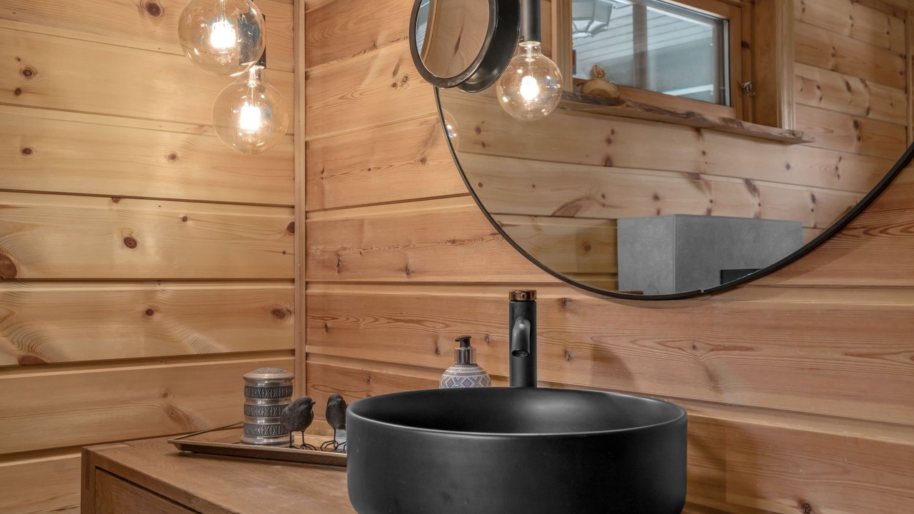 Photo of Bathroom in Aseral