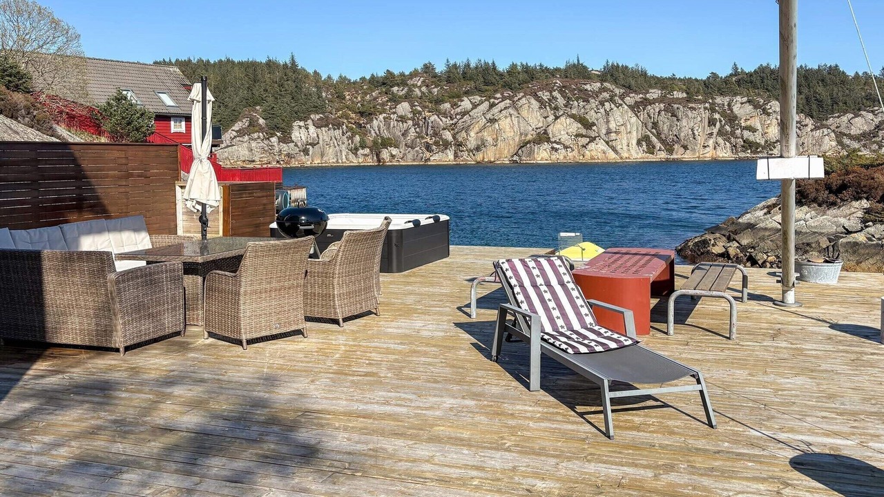Photo of Outdoor in Bomlo