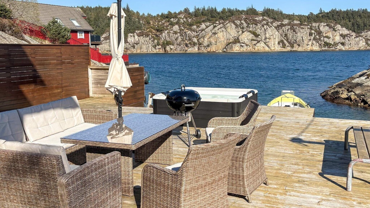 Photo of Outdoor in Bomlo