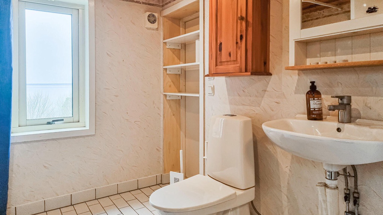 Photo of Bathroom in Odeshog Municipality