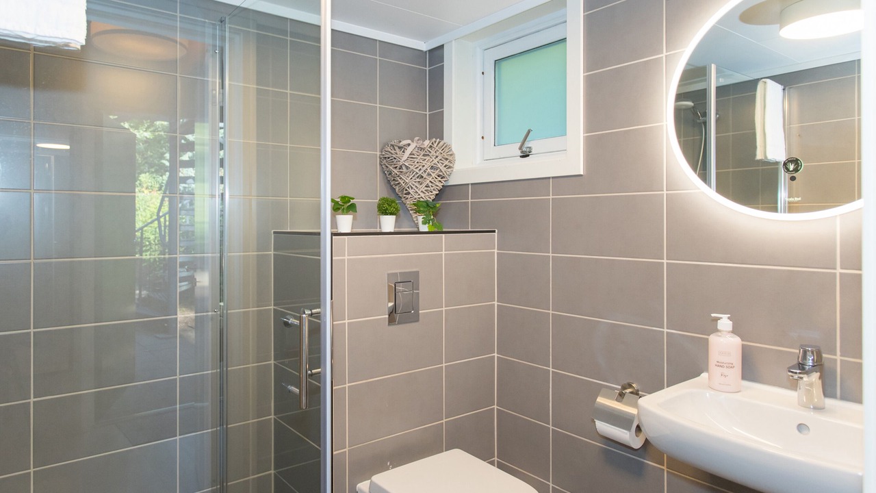 Photo of Bathroom in Mandal