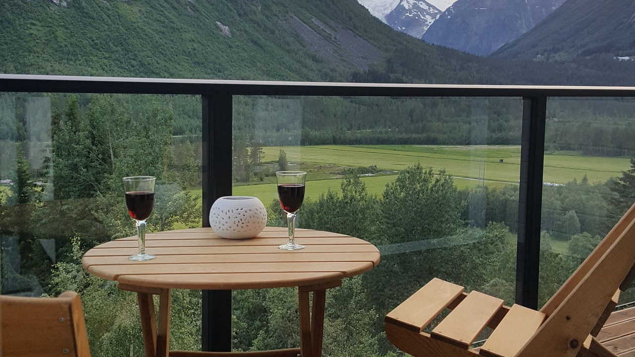 Photo of Outdoor in Luster