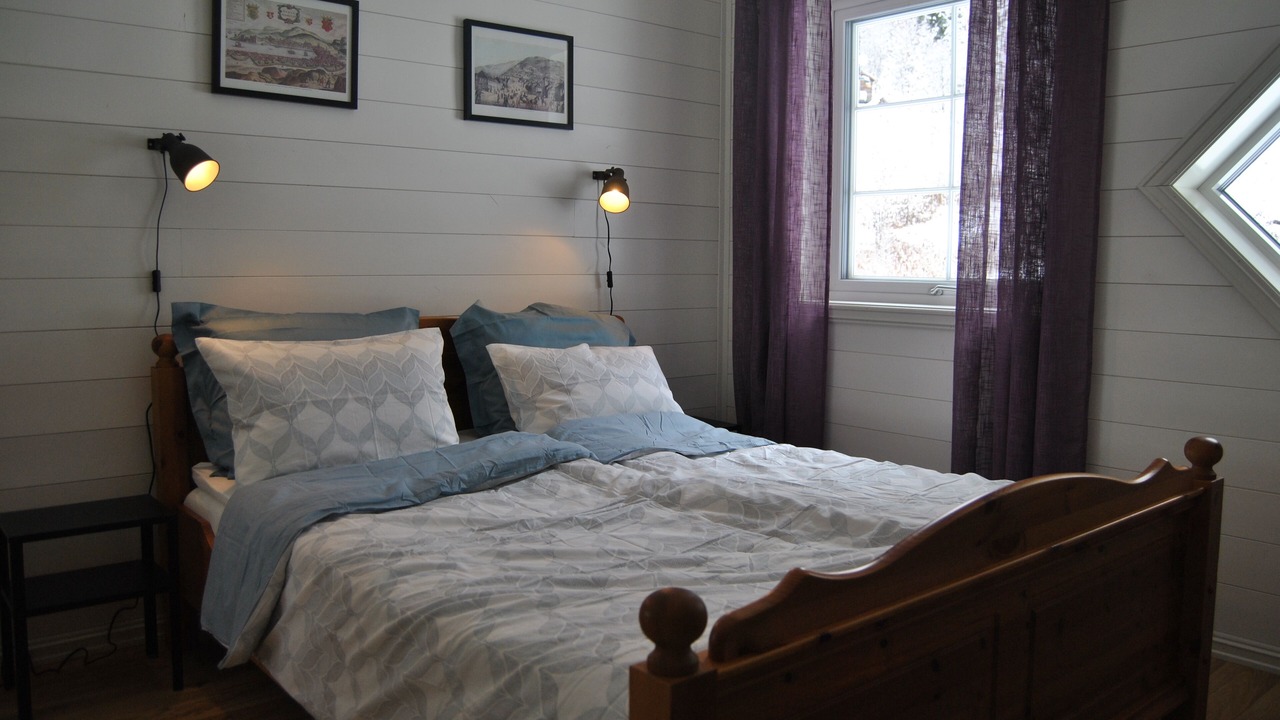 Photo of Bedroom in Luster