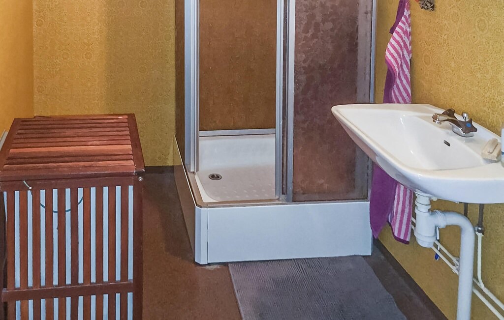 Photo of Bathroom in Paulistrom