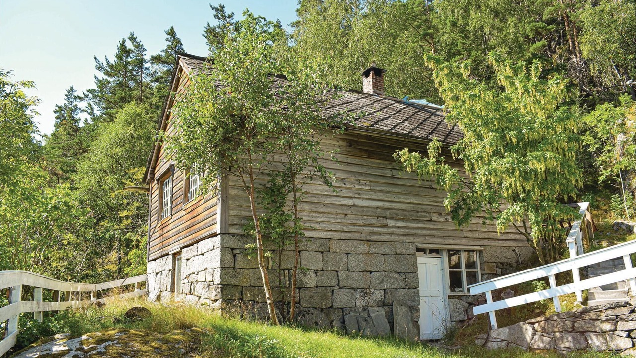 Photo of Others in Vallavik
