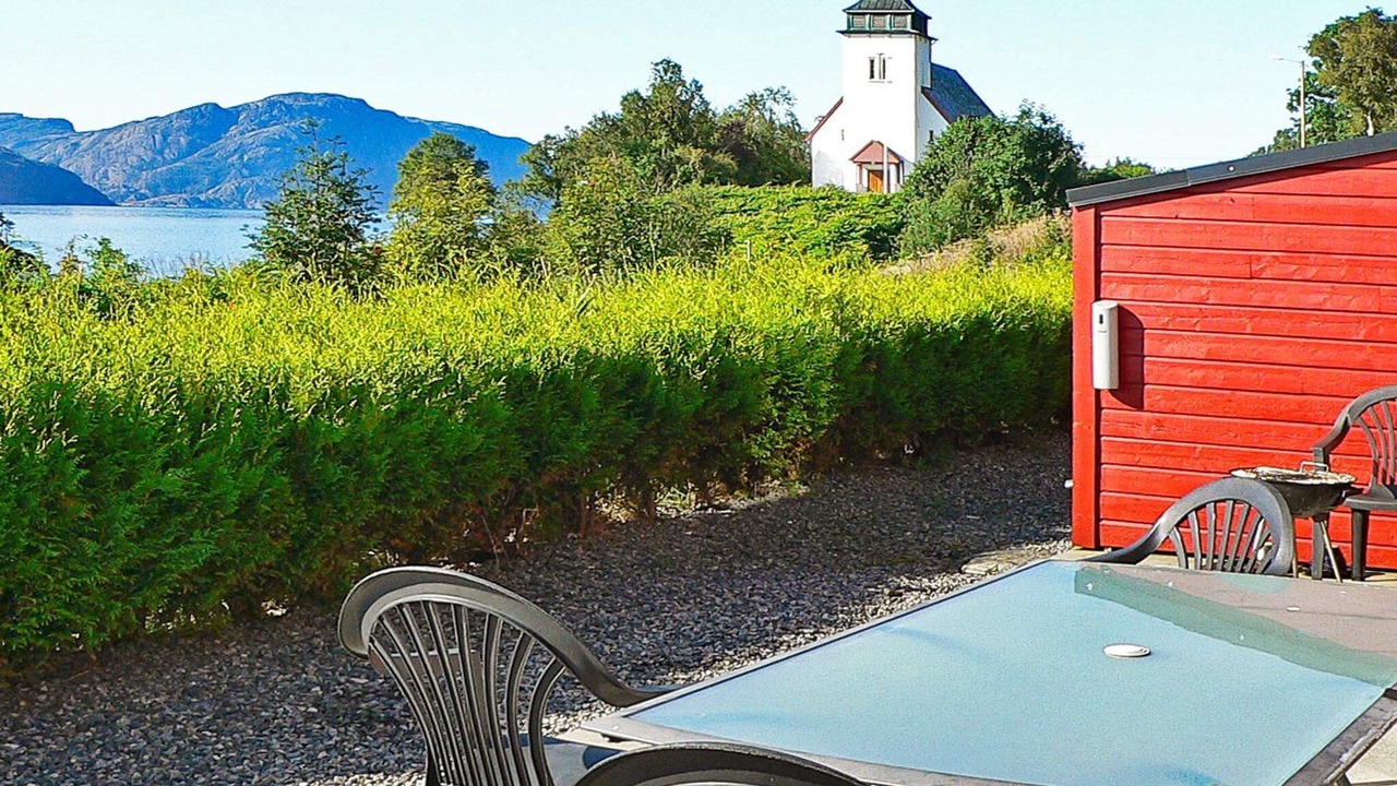 Photo of Others in Hyllestad