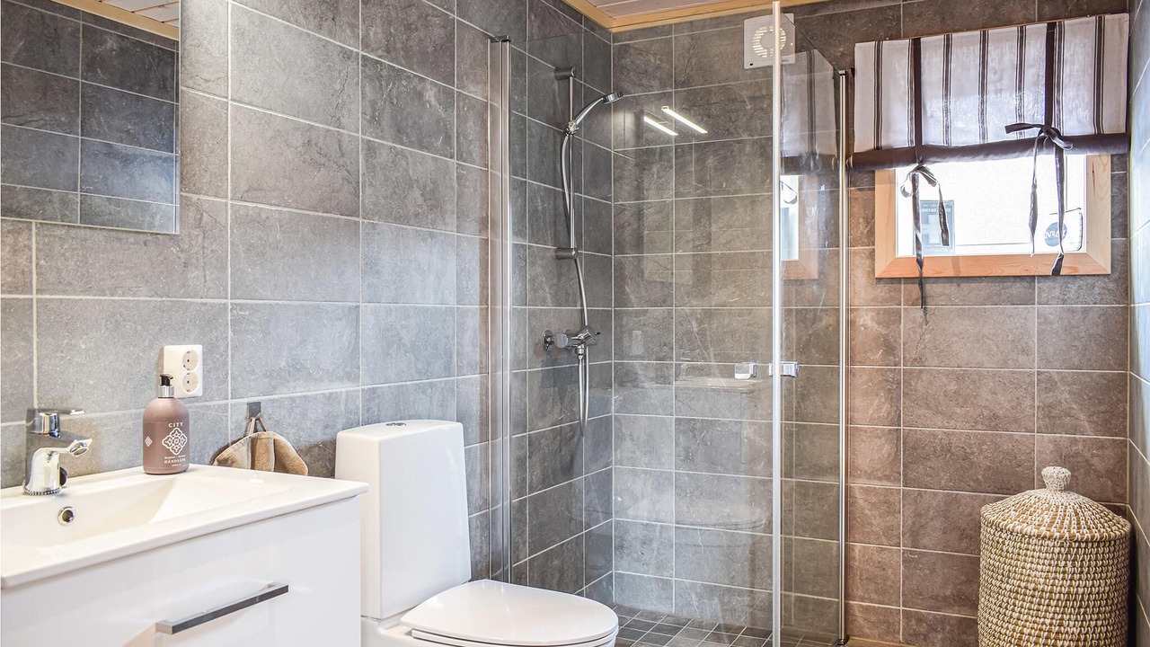 Photo of Bathroom in Maurset
