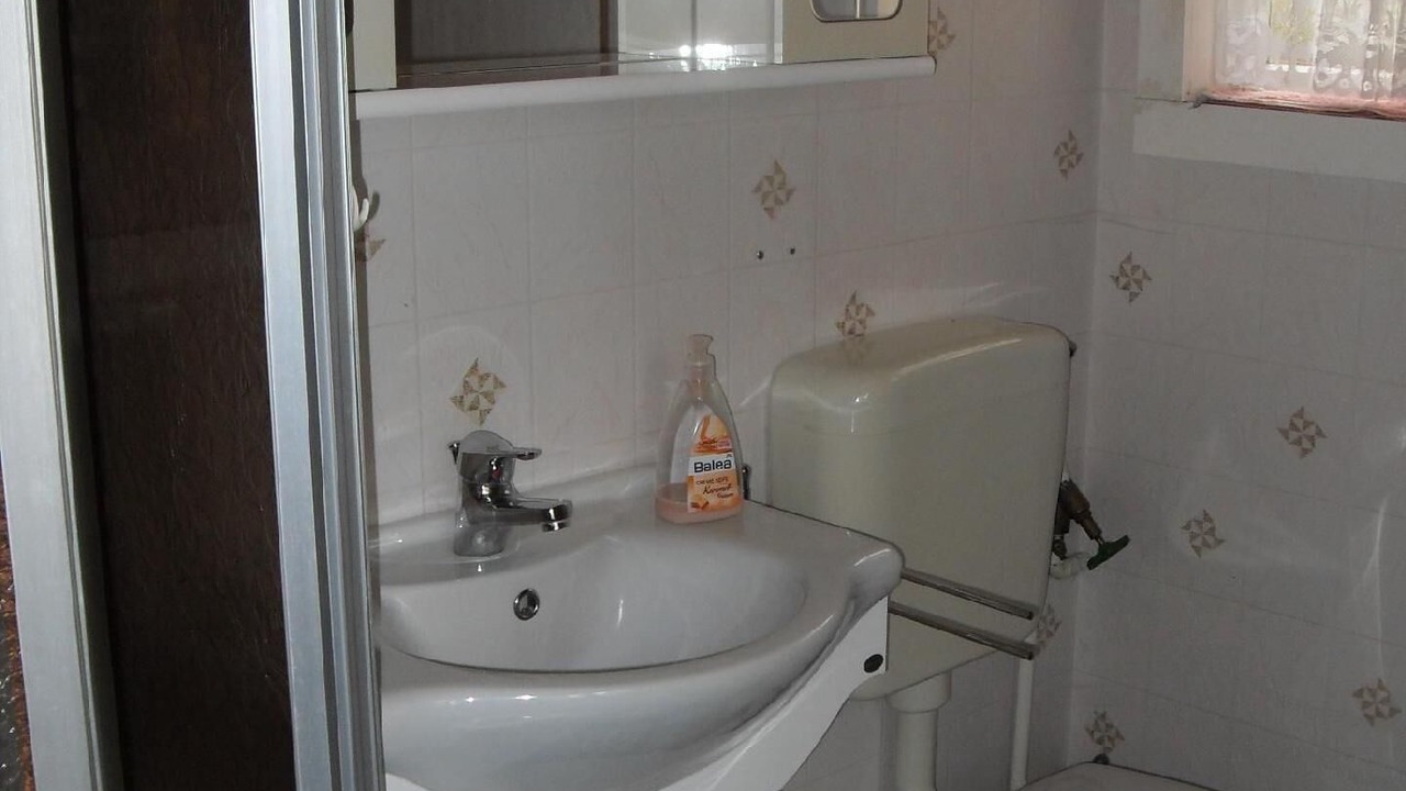 Photo of Bathroom in Monsteras