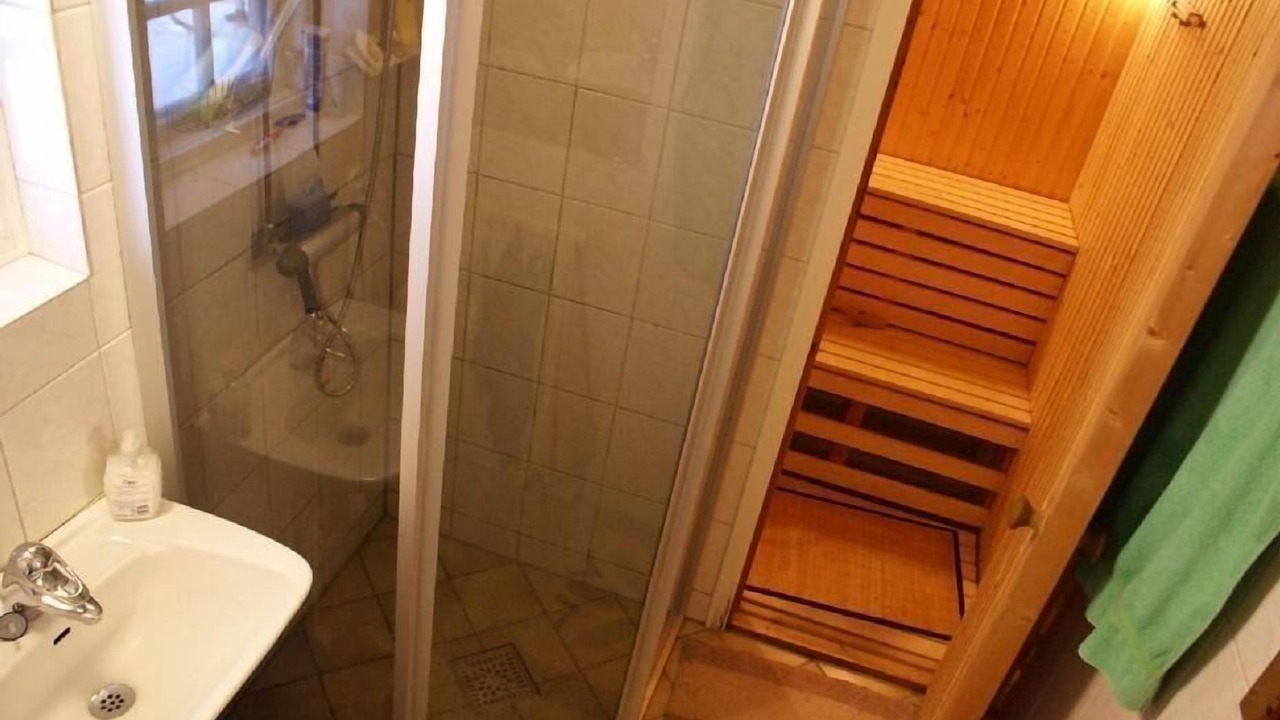 Photo of Bathroom in Hoor