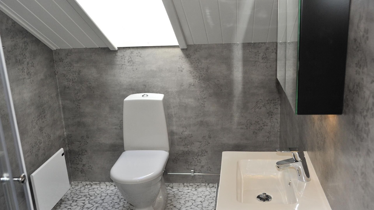 Photo of Bathroom in Roennaeng