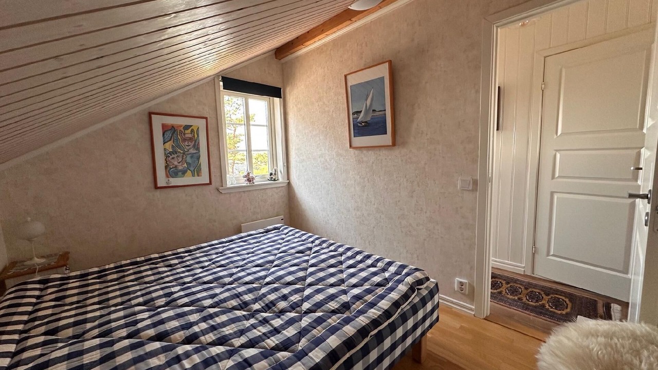 Photo of Bedroom in Roennaeng