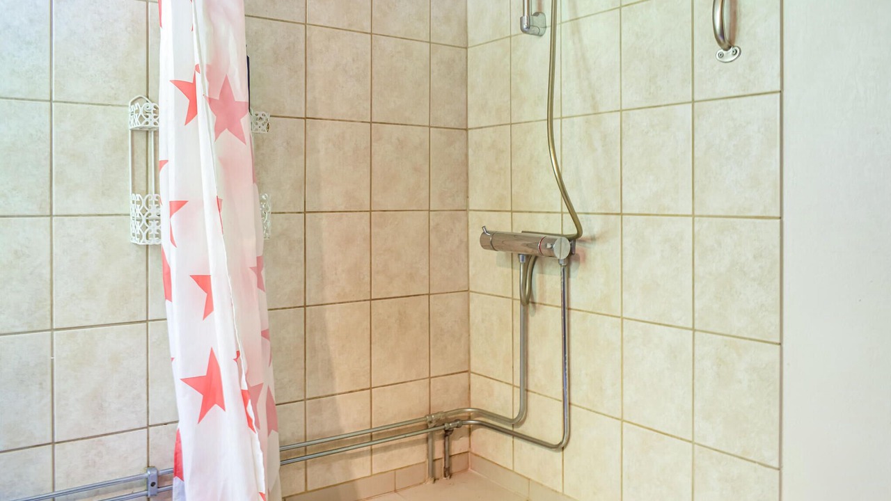 Photo of Bathroom in Jamshog