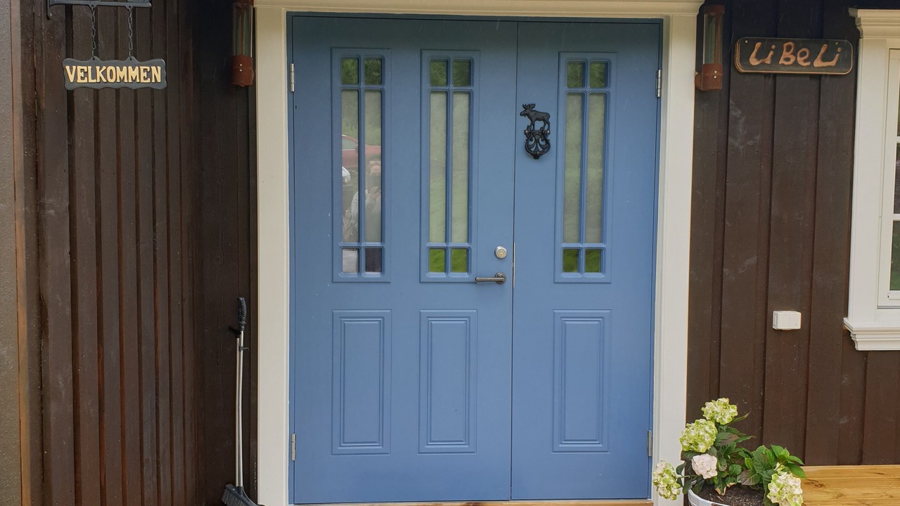 Photo of Outdoor in B