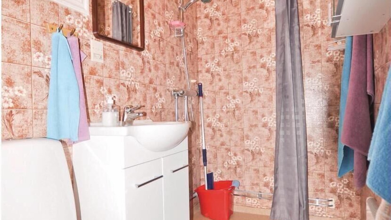 Photo of Bathroom in Hallevik