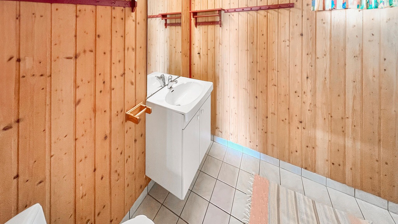 Photo of Bathroom in Kamben