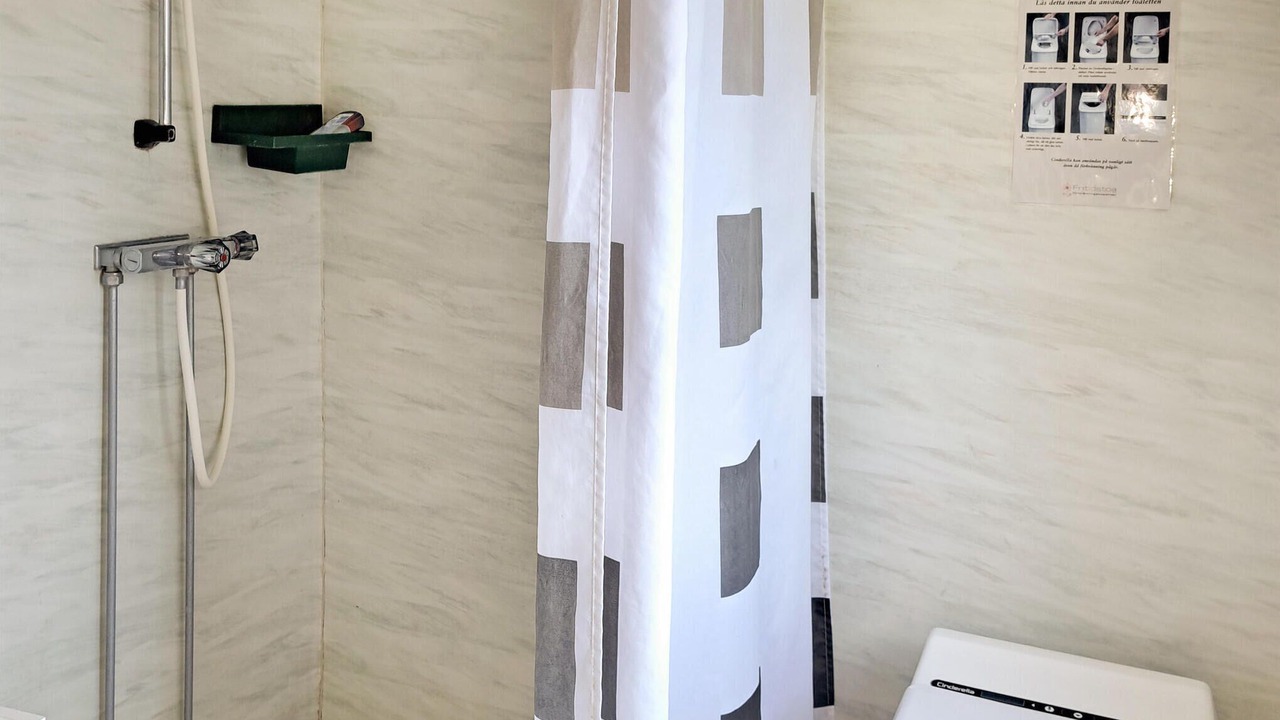 Photo of Bathroom in Vargarda Municipality