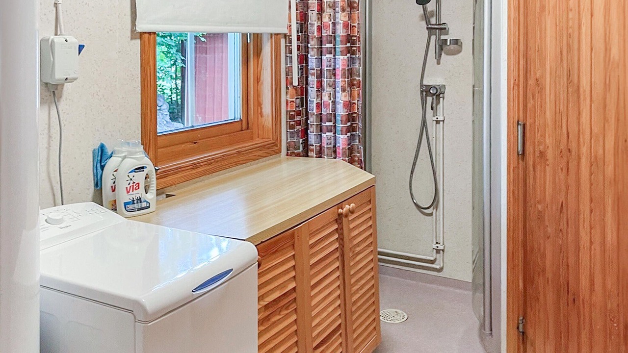 Photo of Bathroom in Slakmore Strand