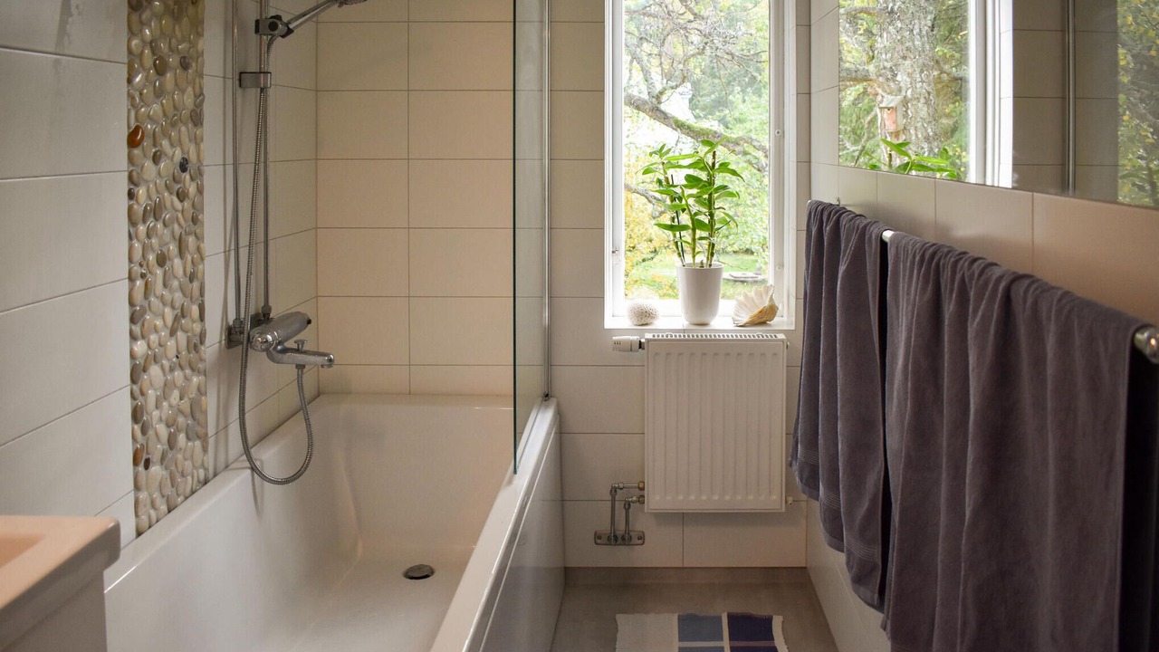 Photo of Bathroom in Motala