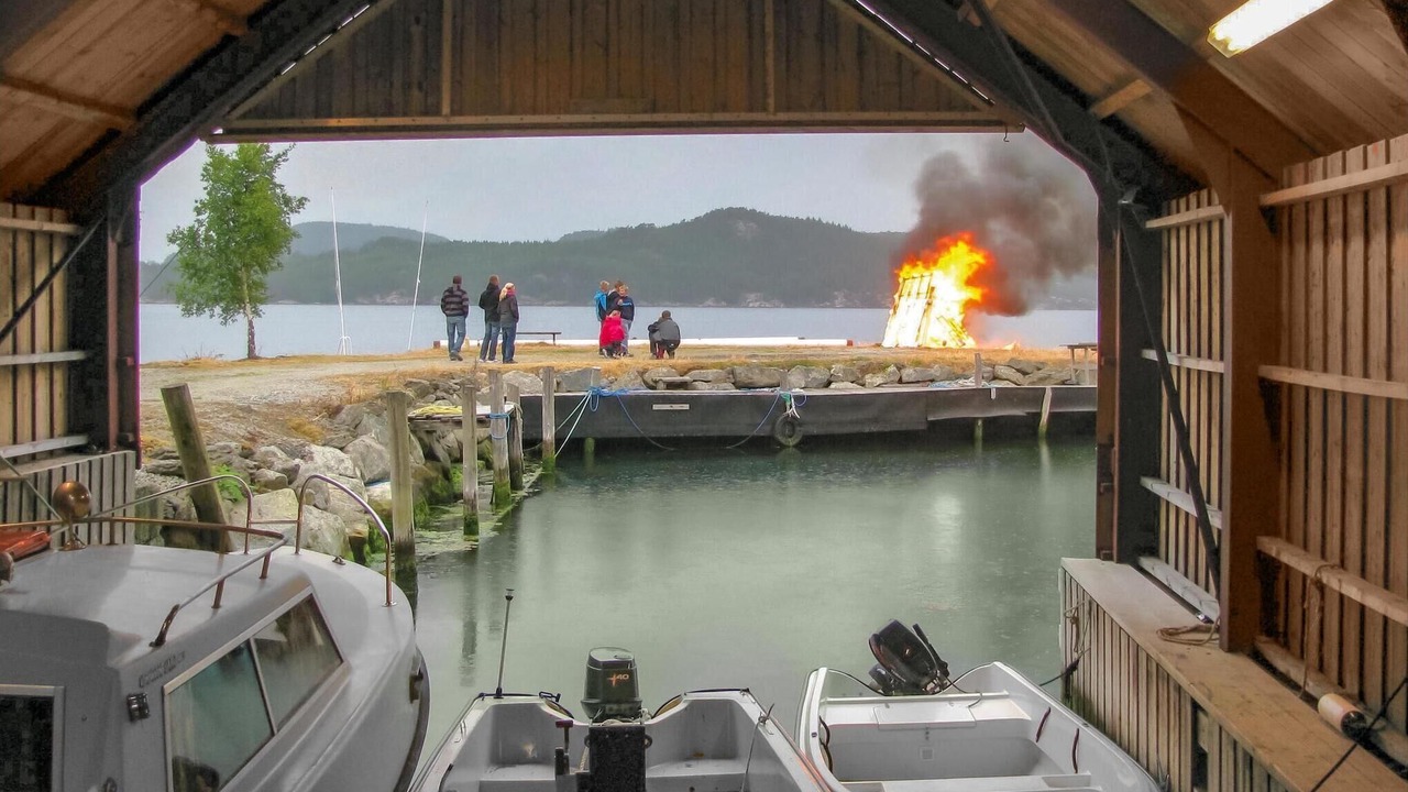 Photo of Others in Fister