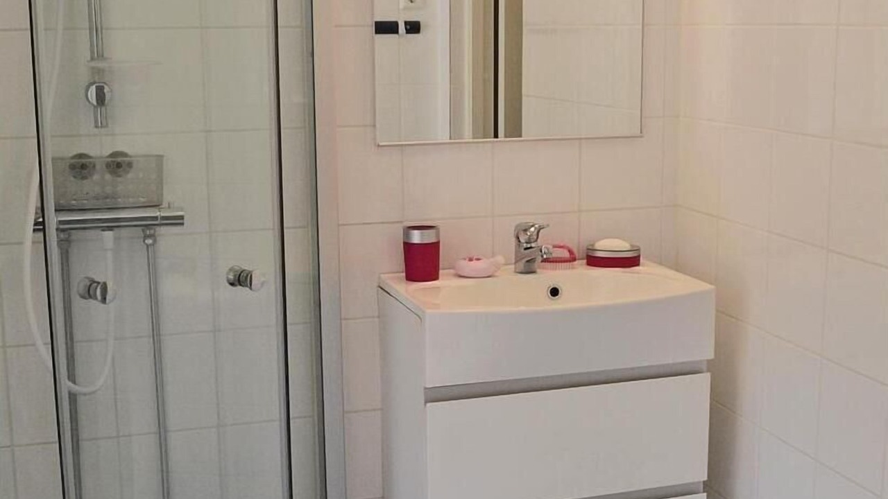 Photo of Bathroom in Borrby