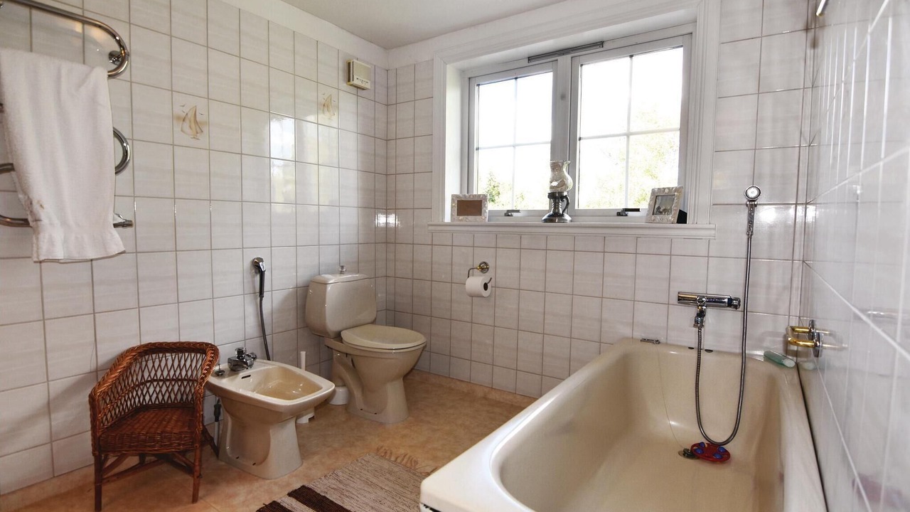 Photo of Bathroom in Arjang