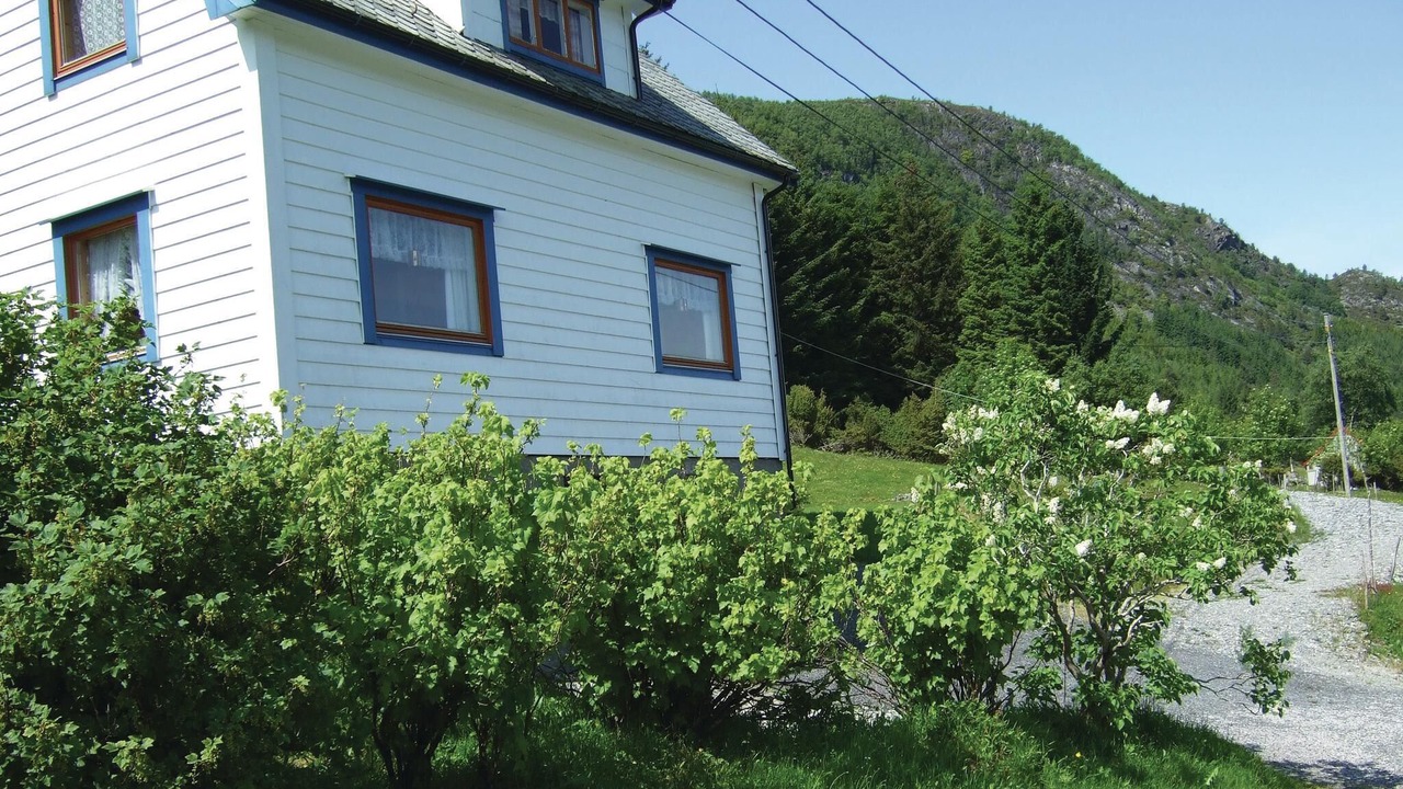 Photo of Others in Hyllestad