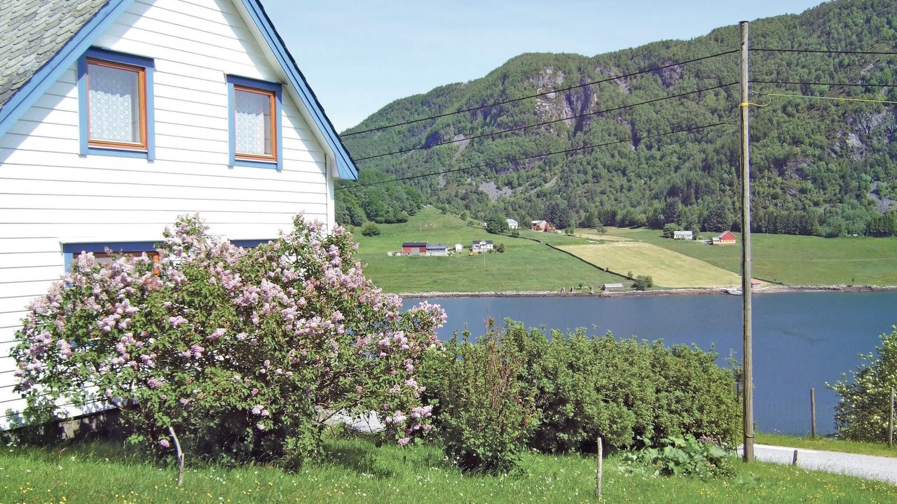 Photo of Others in Hyllestad