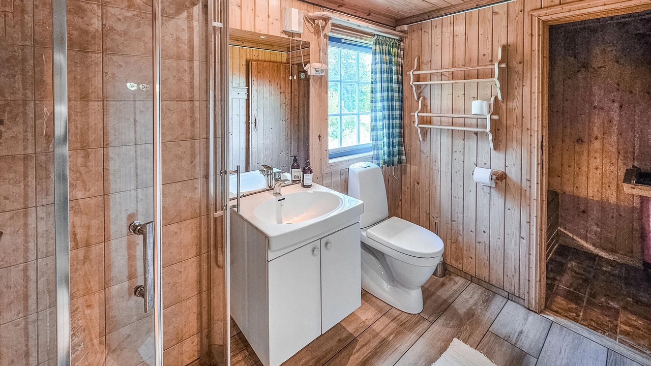Photo of Bathroom in Kamben