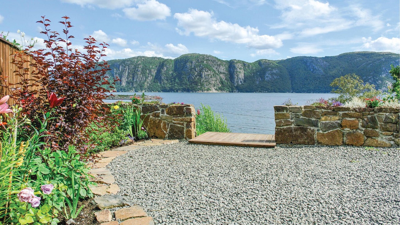 Photo of Others in Farsund