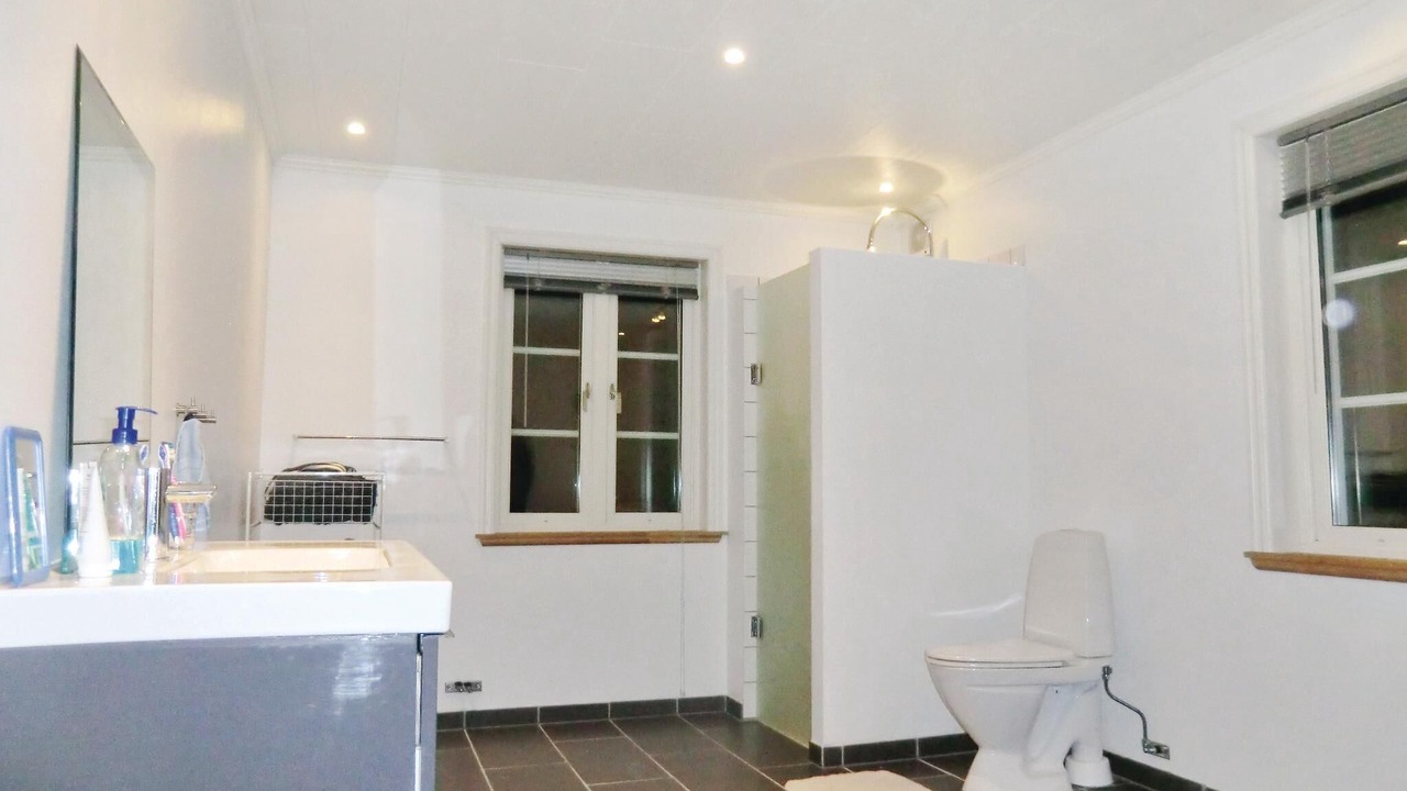 Photo of Bathroom in Hoor