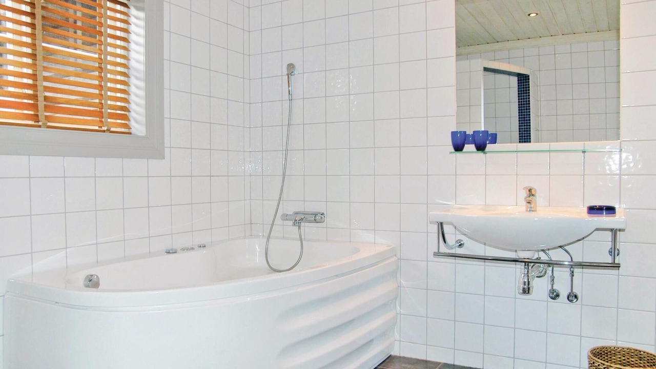 Photo of Bathroom in Stoten