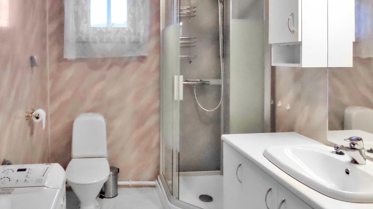 Photo of Bathroom in Akra