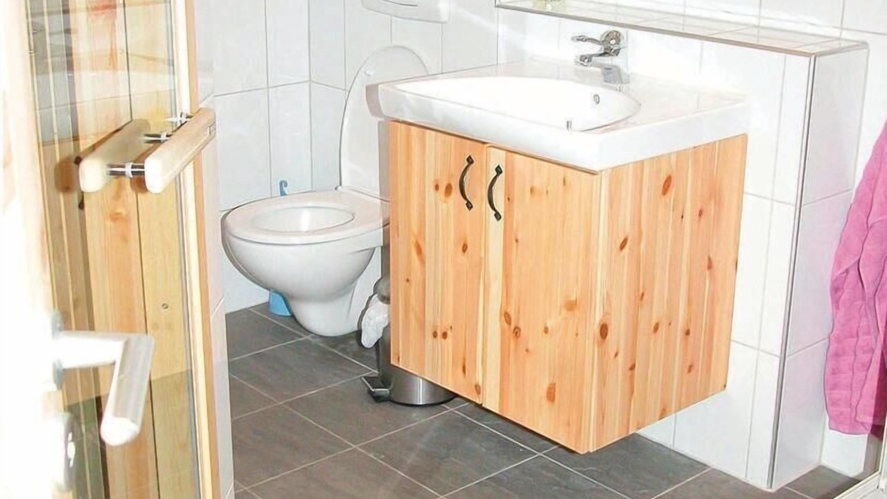 Photo of Bathroom in Salen