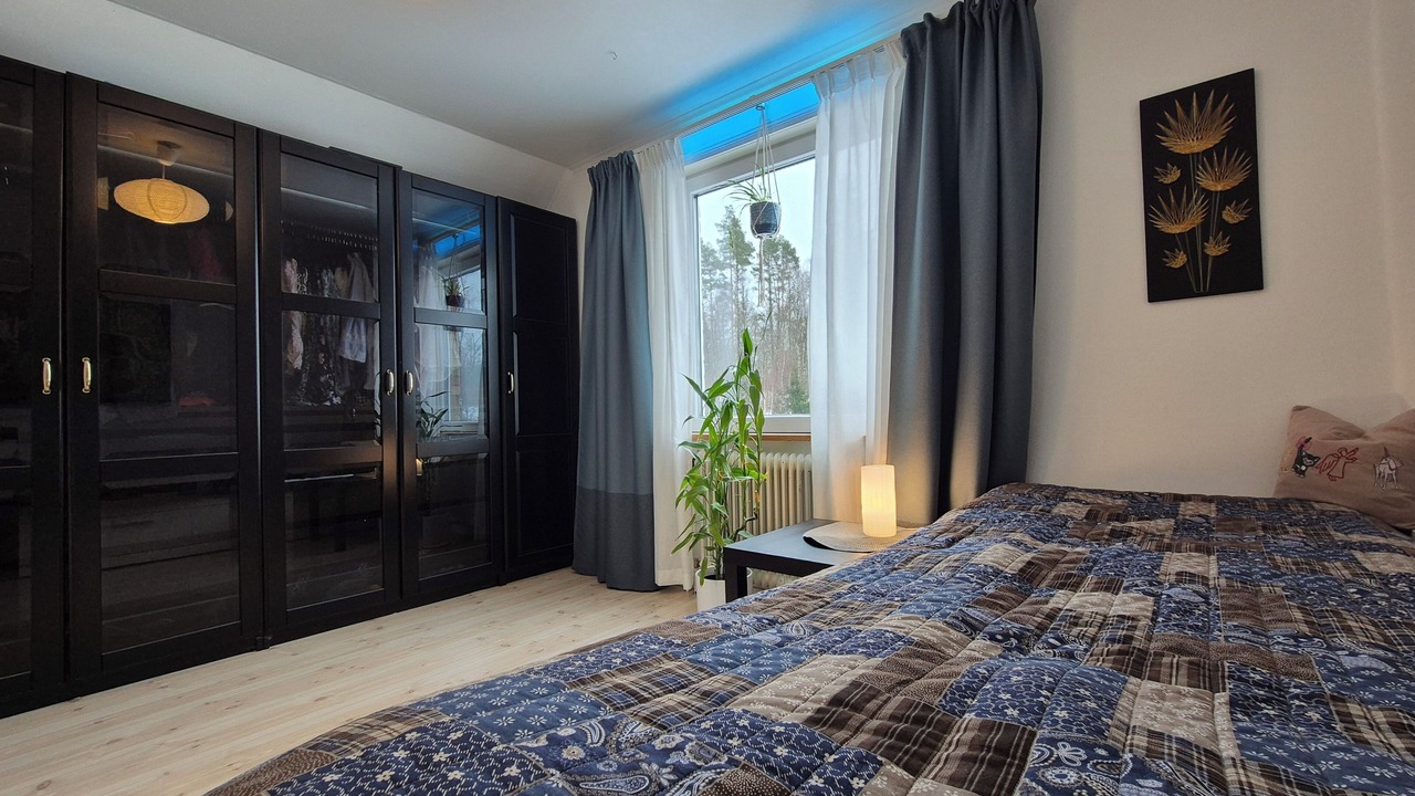 Photo of Bedroom in Axland
