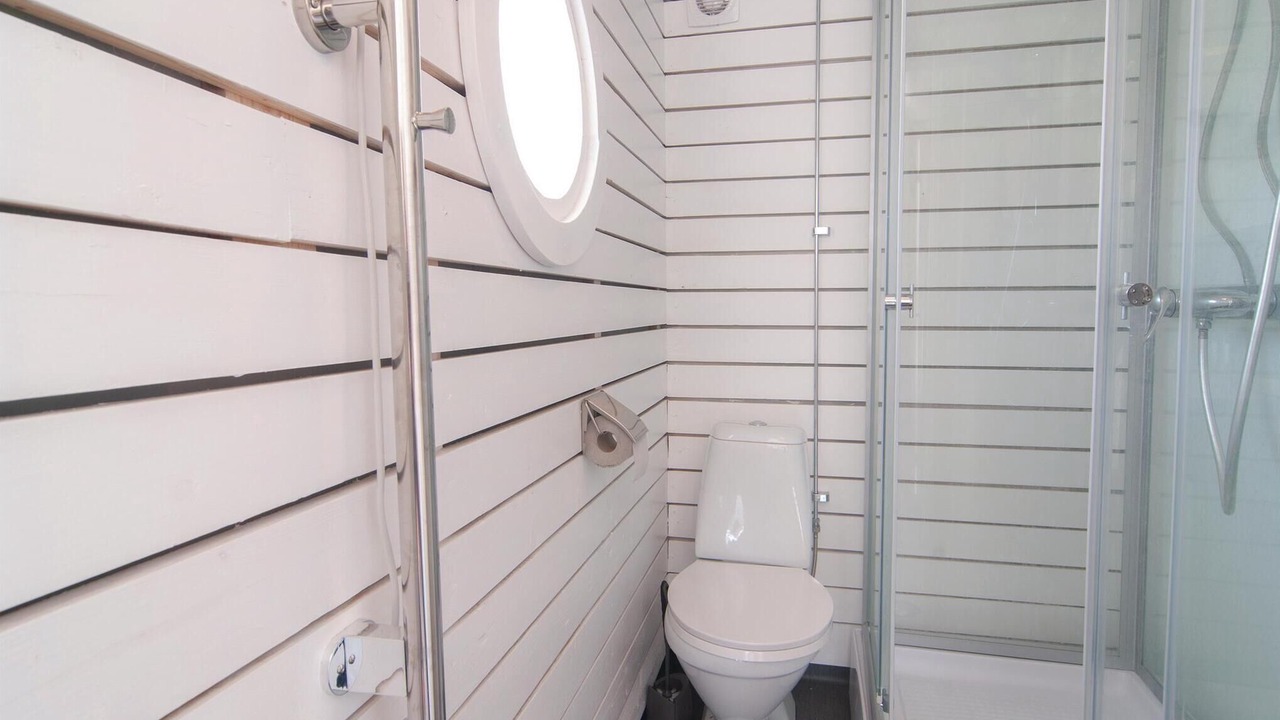Photo of Bathroom in Larbro