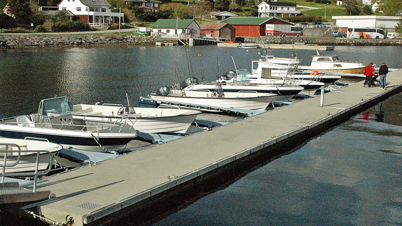Photo of Others in Hyllestad