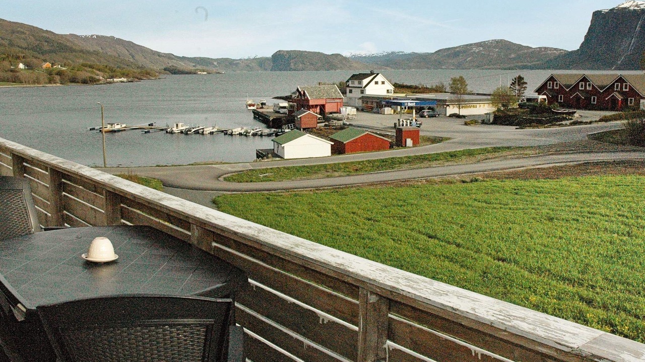 Photo of Others in Hyllestad