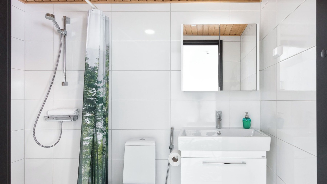 Photo of Bathroom in Lantinen District